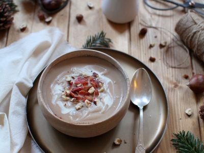 veloute-de-chataignes-noisettes-et-poitrine-fumee